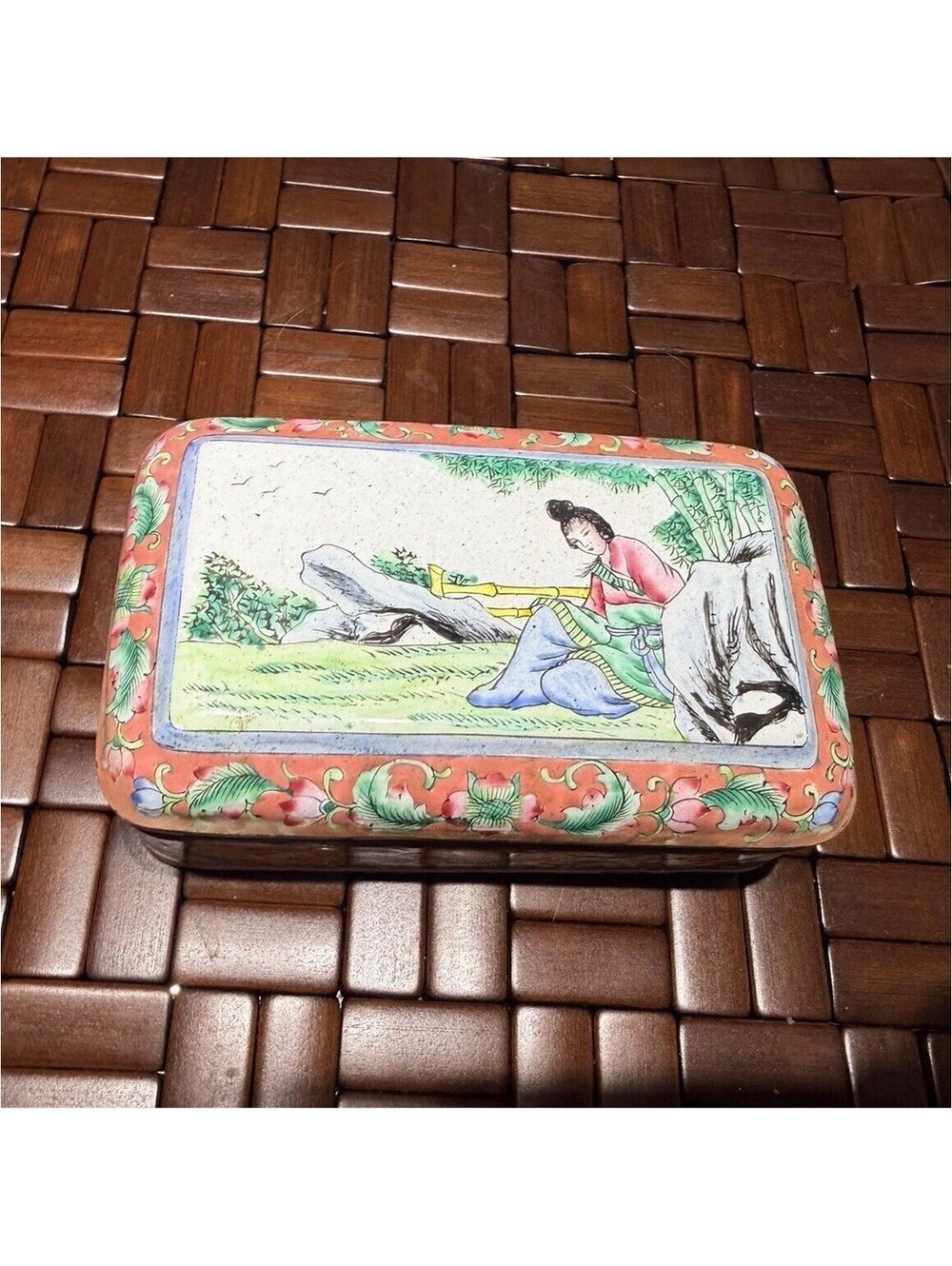 Rectangular Tin Box w/ Lid, Decorative Asian Scene Figure, Green Multicolor